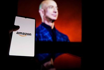 Billionaire Jeff Bezos Says AI Won’t Take Your Job — ‘Somebody’s About to Hand You a Bulldozer’ After You’ve Been Digging With a Shovel